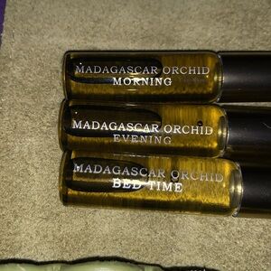 LH Variations Madagascar Orchid